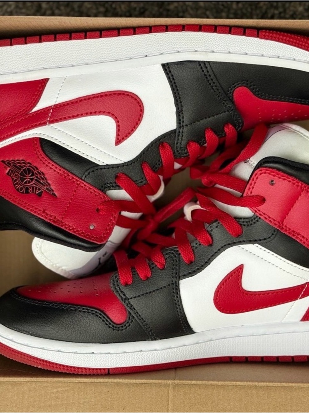 Jordan Air Jordan 1 Mid White Black Red